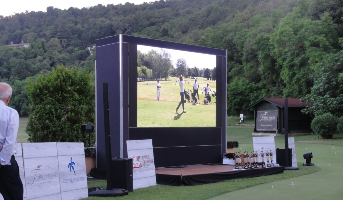 LEDWALLSTAGE SCENOGRAFICO PER CONVEGNI DI RC SISTEMI AUDIOVISIVI