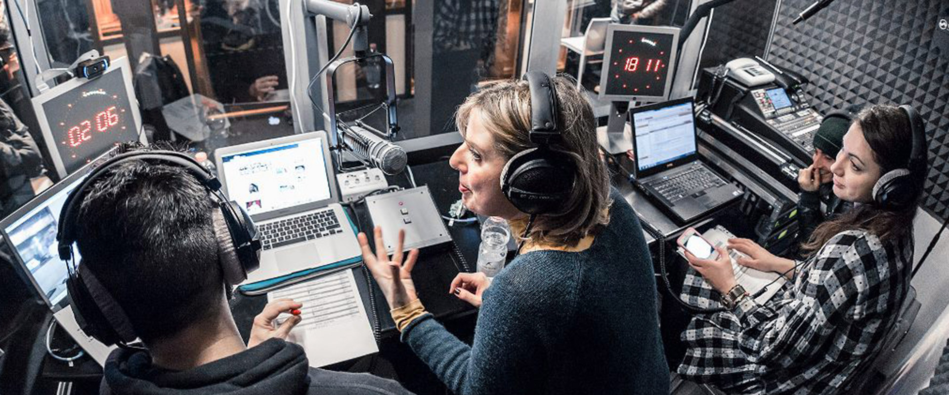 TRADUZIONE SIMULTANEA